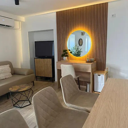 Golden Pearl Villa *